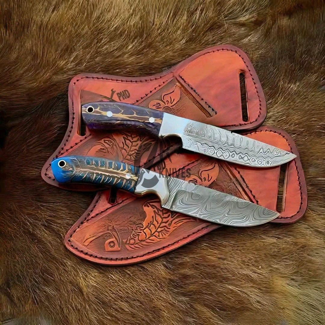 Handmade Pine Cone Resin Handle Skinner Knives